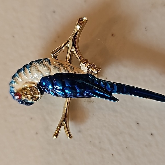 Bird pins - Picture 2 of 3